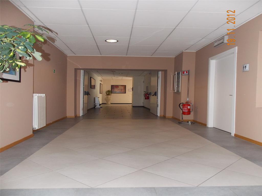 Hotel David Sesto Calende Exterior photo