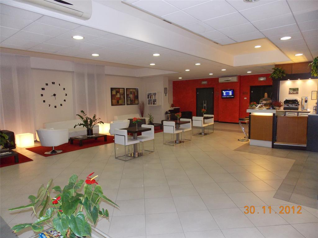 Hotel David Sesto Calende Exterior photo