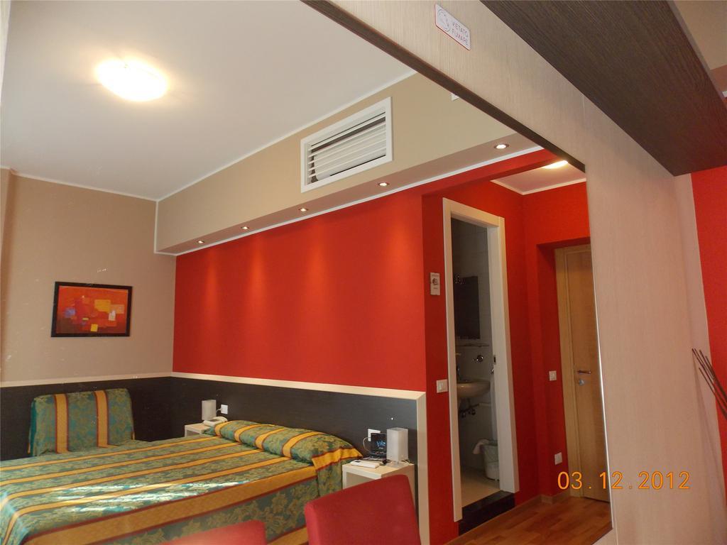 Hotel David Sesto Calende Exterior photo