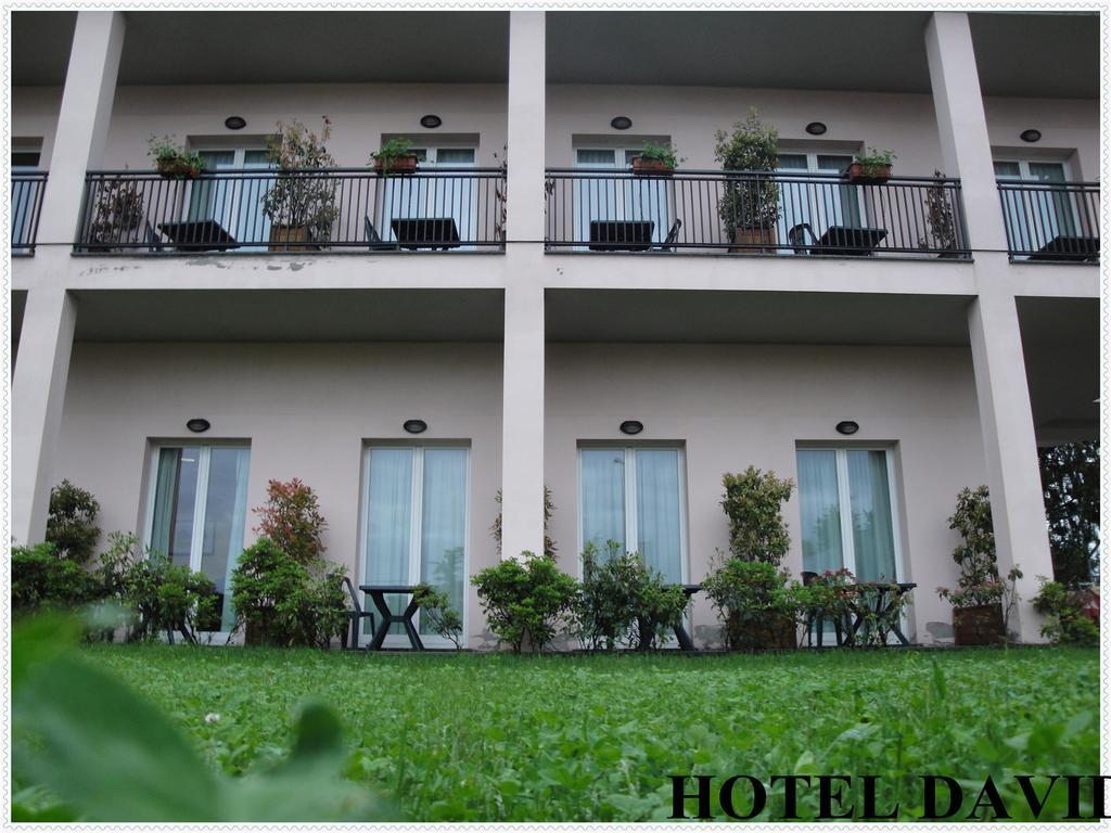 Hotel David Sesto Calende Exterior photo