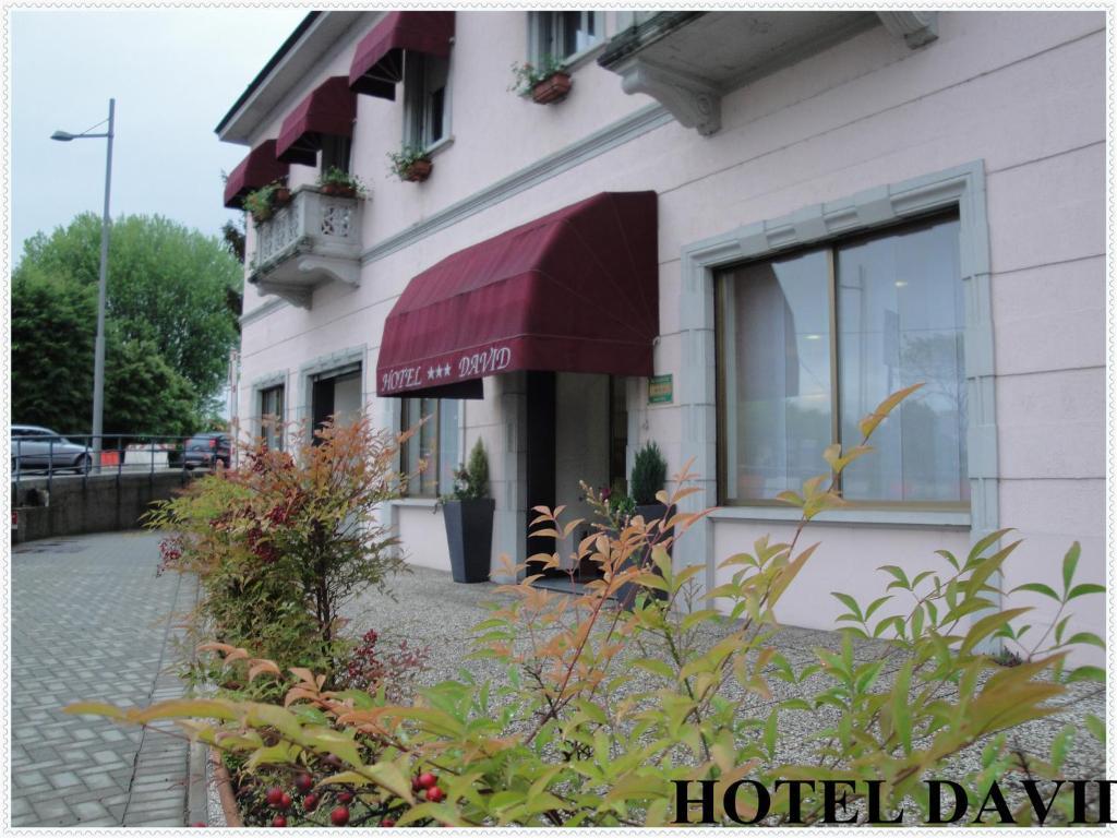 Hotel David Sesto Calende Exterior photo